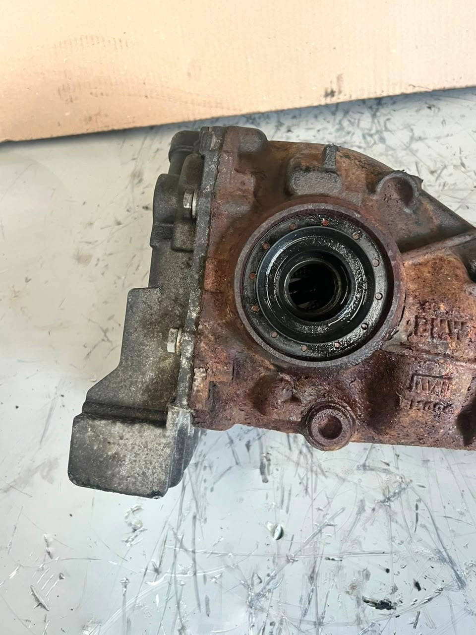 BMW 5 Series E60 530i M54 with 3.46 ratio Rear Differential 7516881 OEM