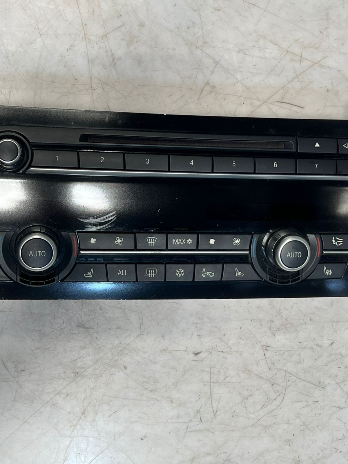 BMW 7 Series F01, F02, F03, F04 Climate Control Unit A/C PANEL 9224749 OEM