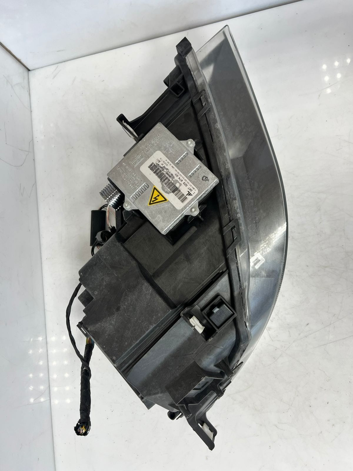 2005 BMW 645Ci 6 Series E63 Headlight AUTOMOTIVE LIGHTING Assembly 7165795 OEM