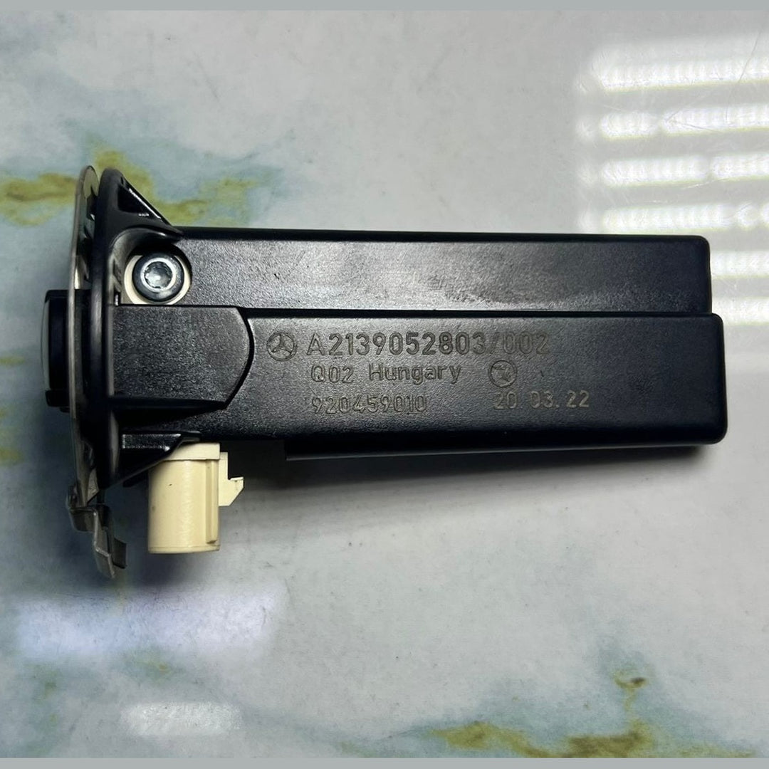 2020 Mercedes-Benz Sprinter Antenna Amplifier A2139052803 E-Class W213
