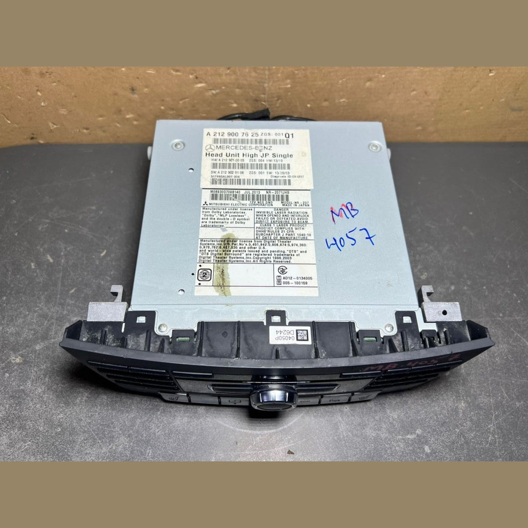 2012–2014 Mercedes-Benz W212 E-Class Head Unit CD Player A212 9007625 OEM