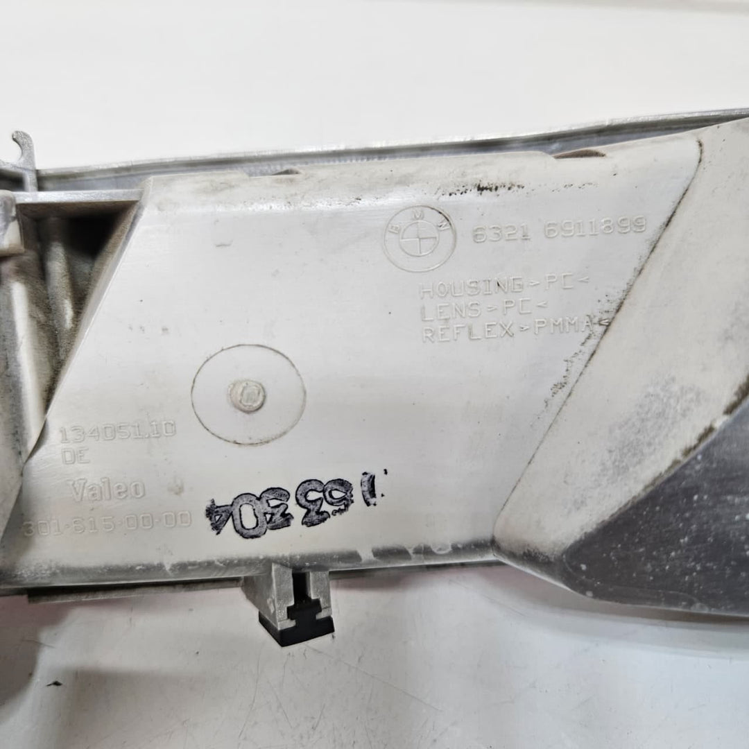 6911899-2006-2008 BMW 6 Series E63 E64 M5 Bumper Light Rear Left OEM