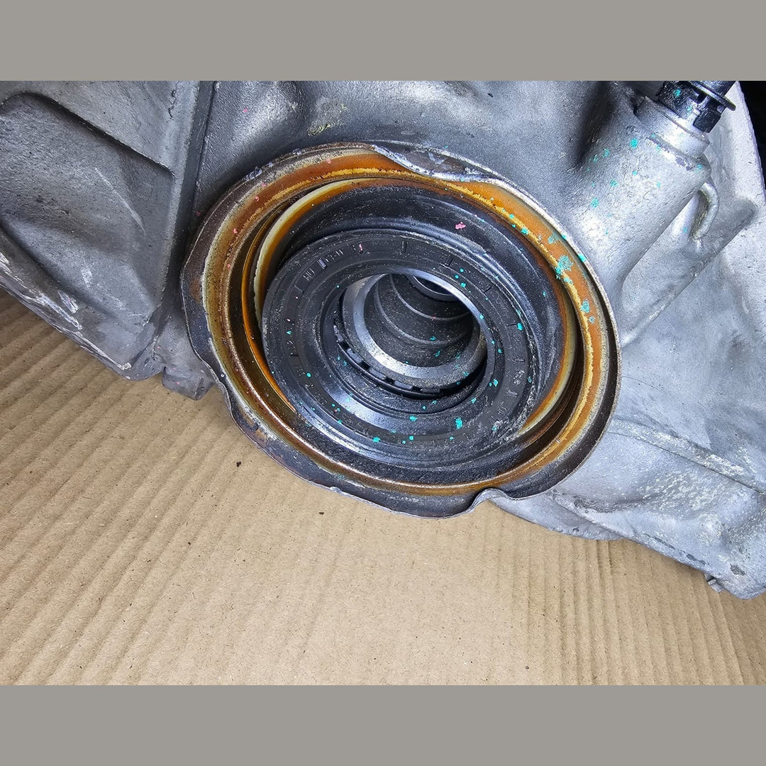 14-18 Mercedes-Benz Rear Differential Assembly A2053501600 C-Class E-Class 3.067