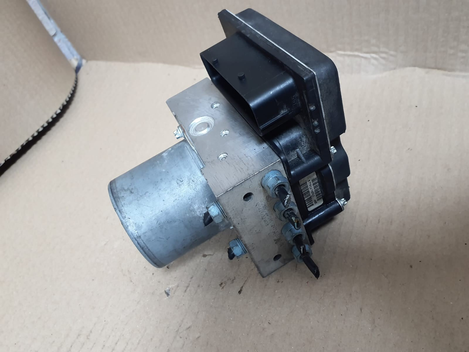 2013-2015 BMW X1 E84 ABS Hydraulic BRAKE Pump Module 6860215 OEM