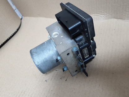 2013-2015 BMW X1 E84 ABS Hydraulic BRAKE Pump Module 6860215 OEM