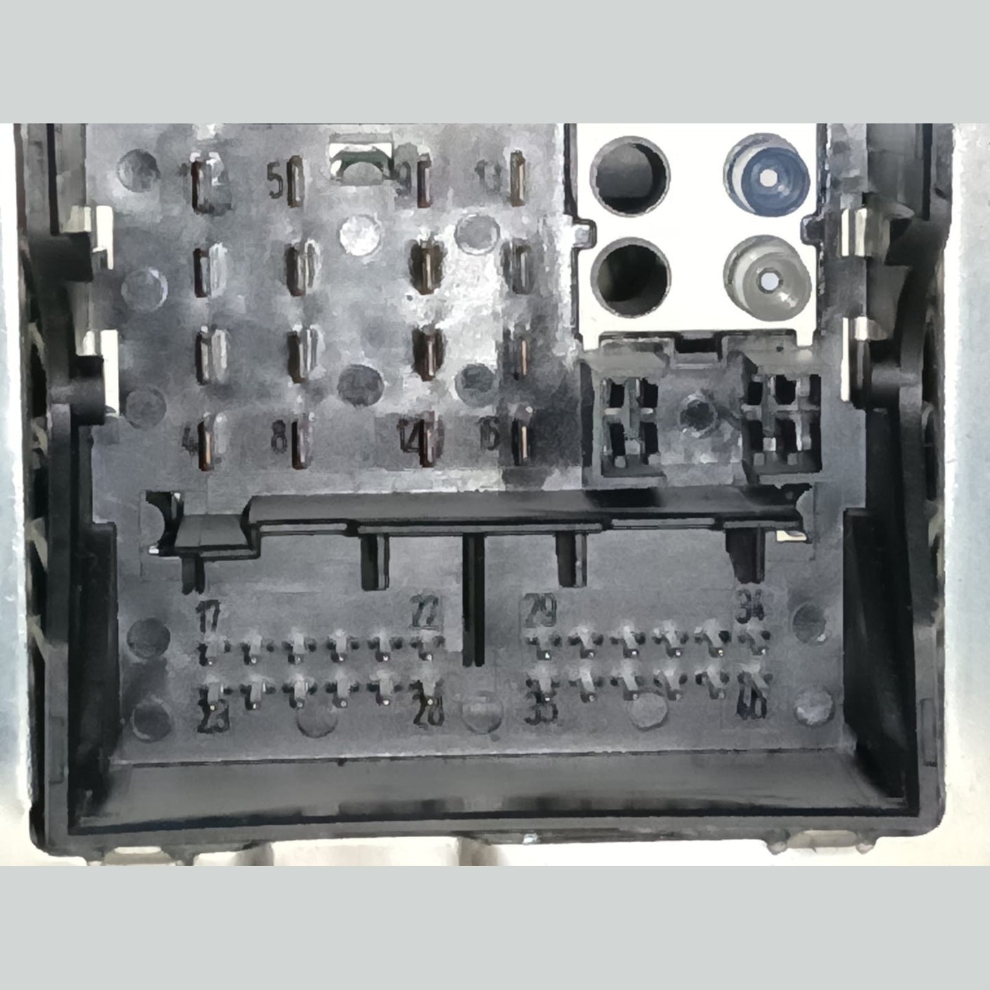 BMW F01 F02 F10 F20 F21 F30 F15 Radio CD/DVD GPS Navigation Head Unit 9365755