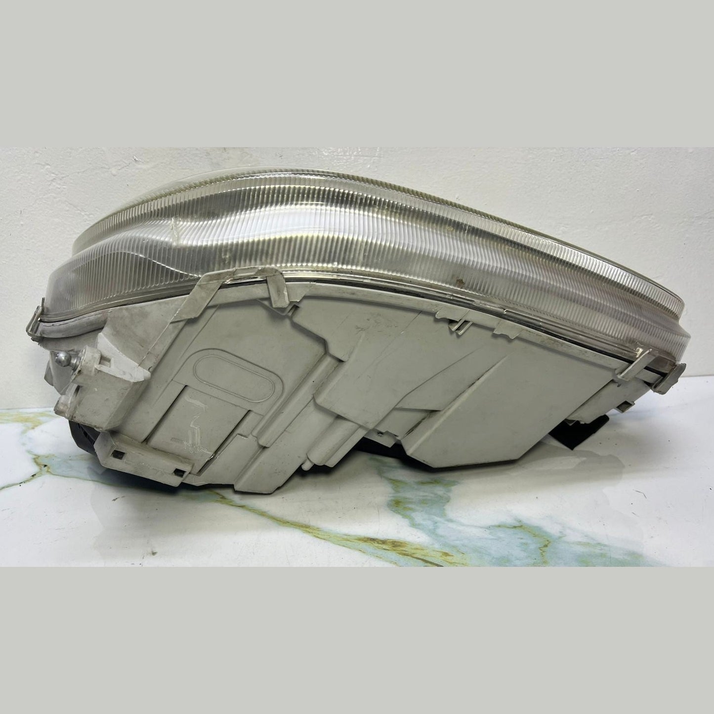 2000-02 Mercedes W220 S-Class Front Right Side Head light Headlamp A220 8200661