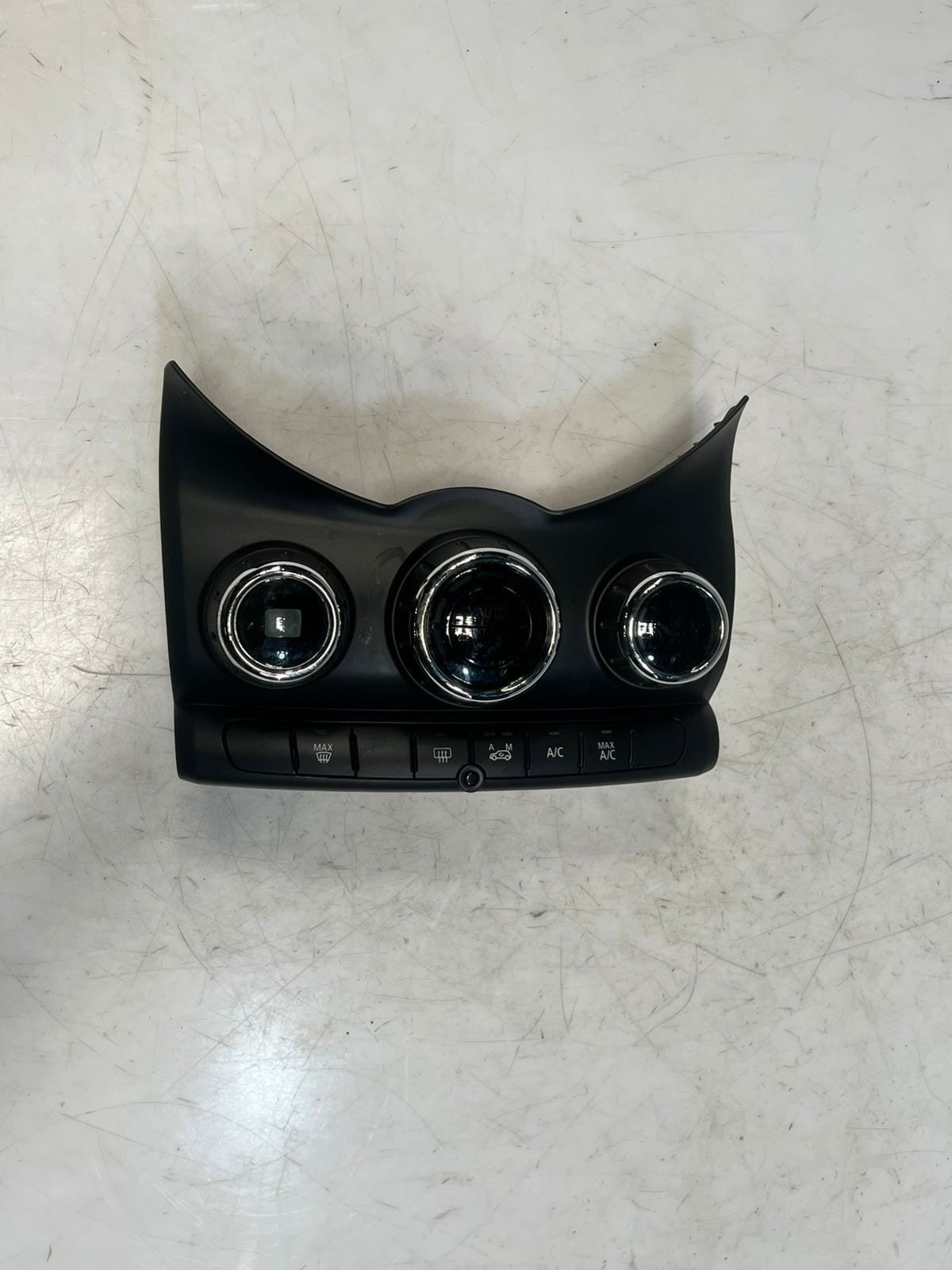 2015-2016 MINI Cooper F55 F56 F57 Automatic Air Conditioning Control 9354509