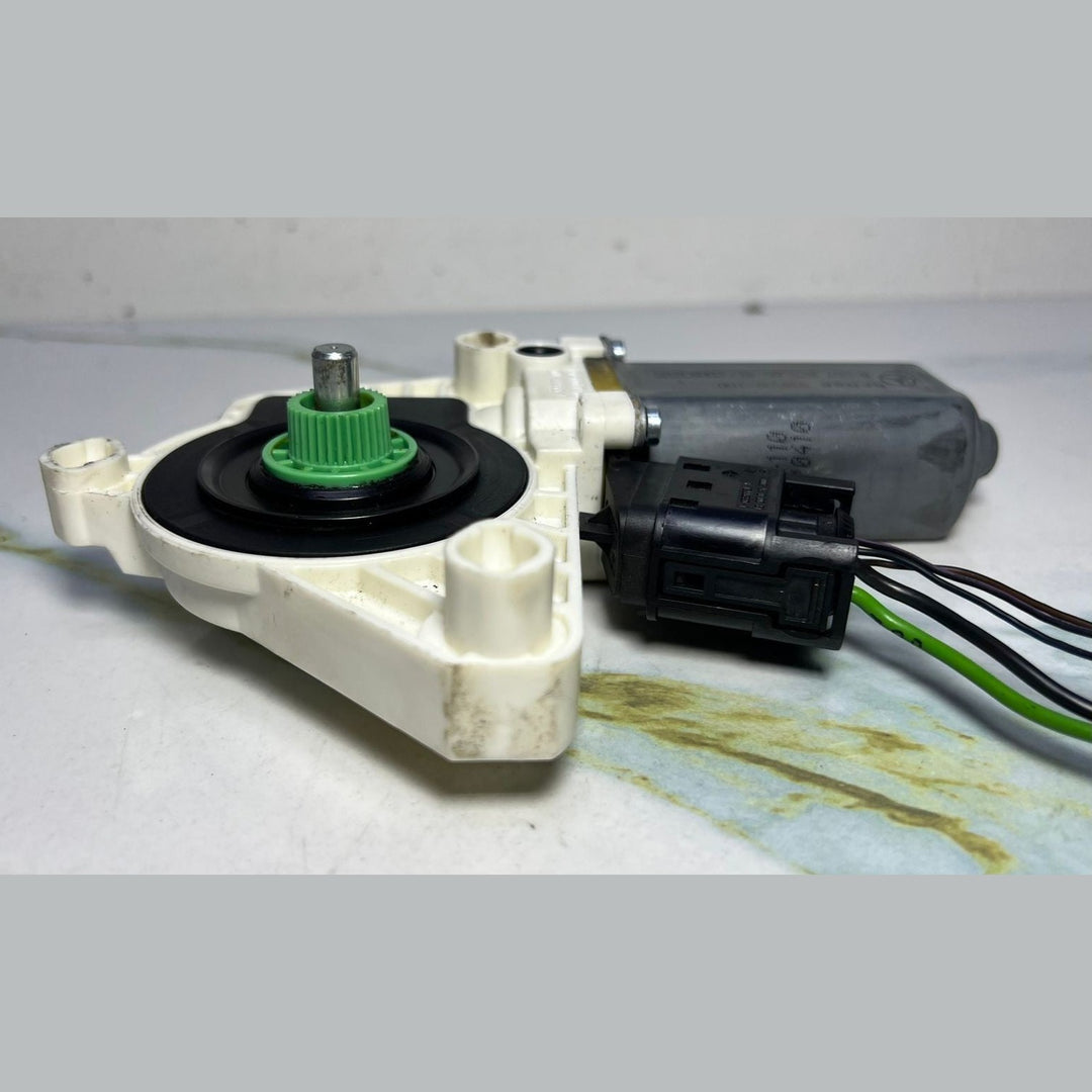 10-14 Mercedes-Benz W207 E-Class  Window Motor Front Left Side A207 8200542 OEM