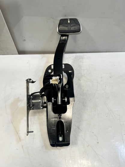 2019 BMW 3 4 Series G20 G21 G22 G23 G26 M SPORT Brake Pedal Assembly 6874282 OEM