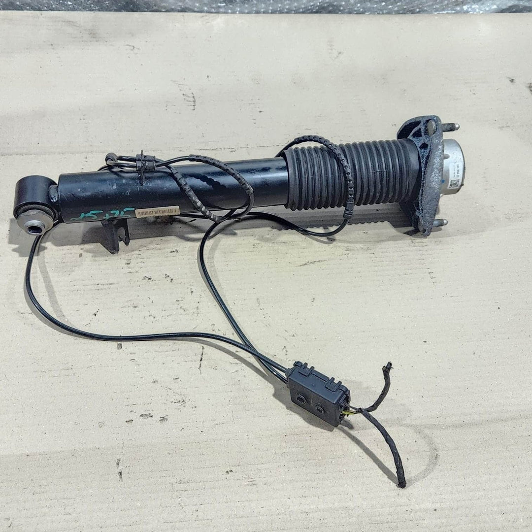 BMW X5 F15 Rear Right Rear Shock Absorber 6867868 X5 F15 X6 F16 VDC
