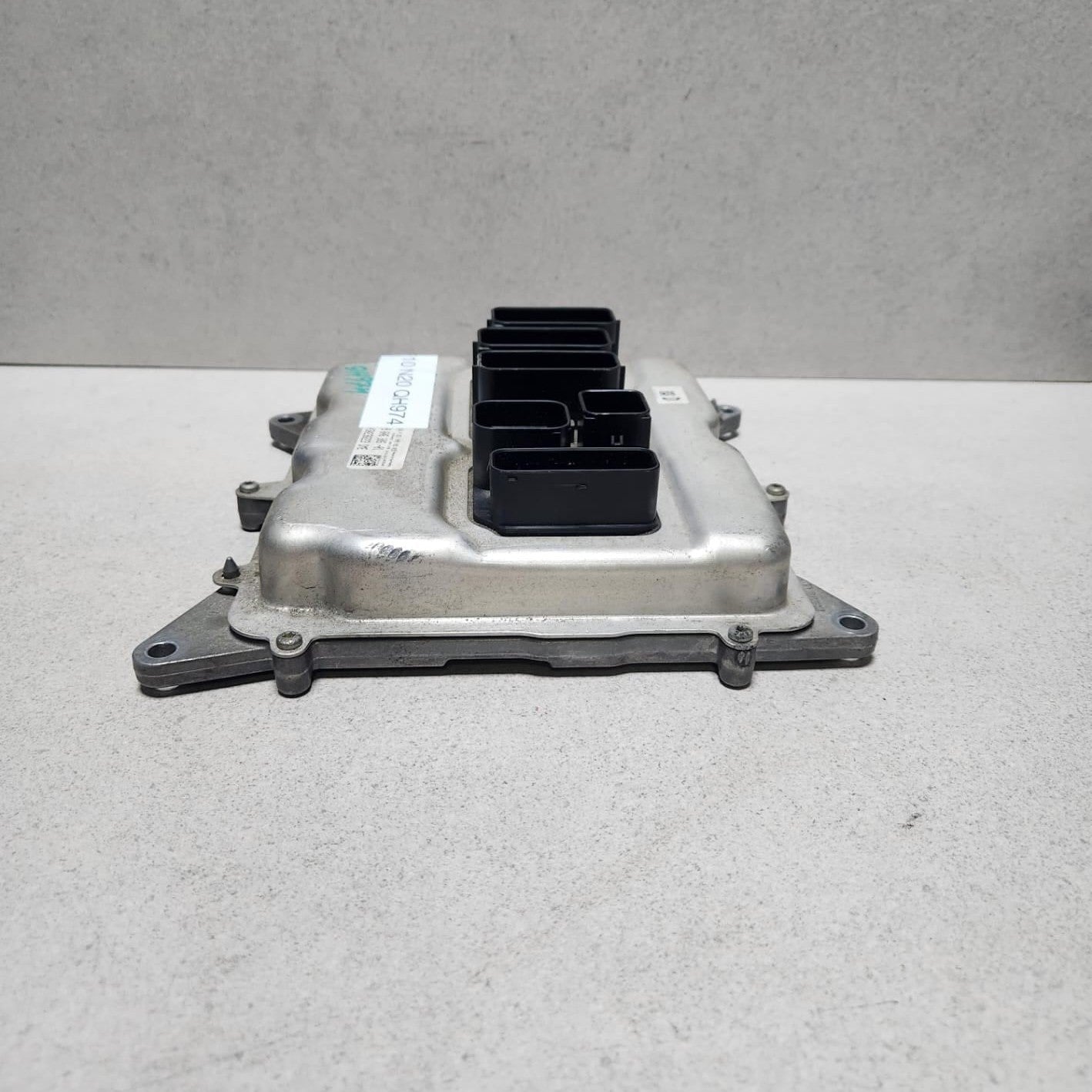2012-2017 BMW 320i Engine Control Unit DME8606306 F30 320i F10 F11 F25