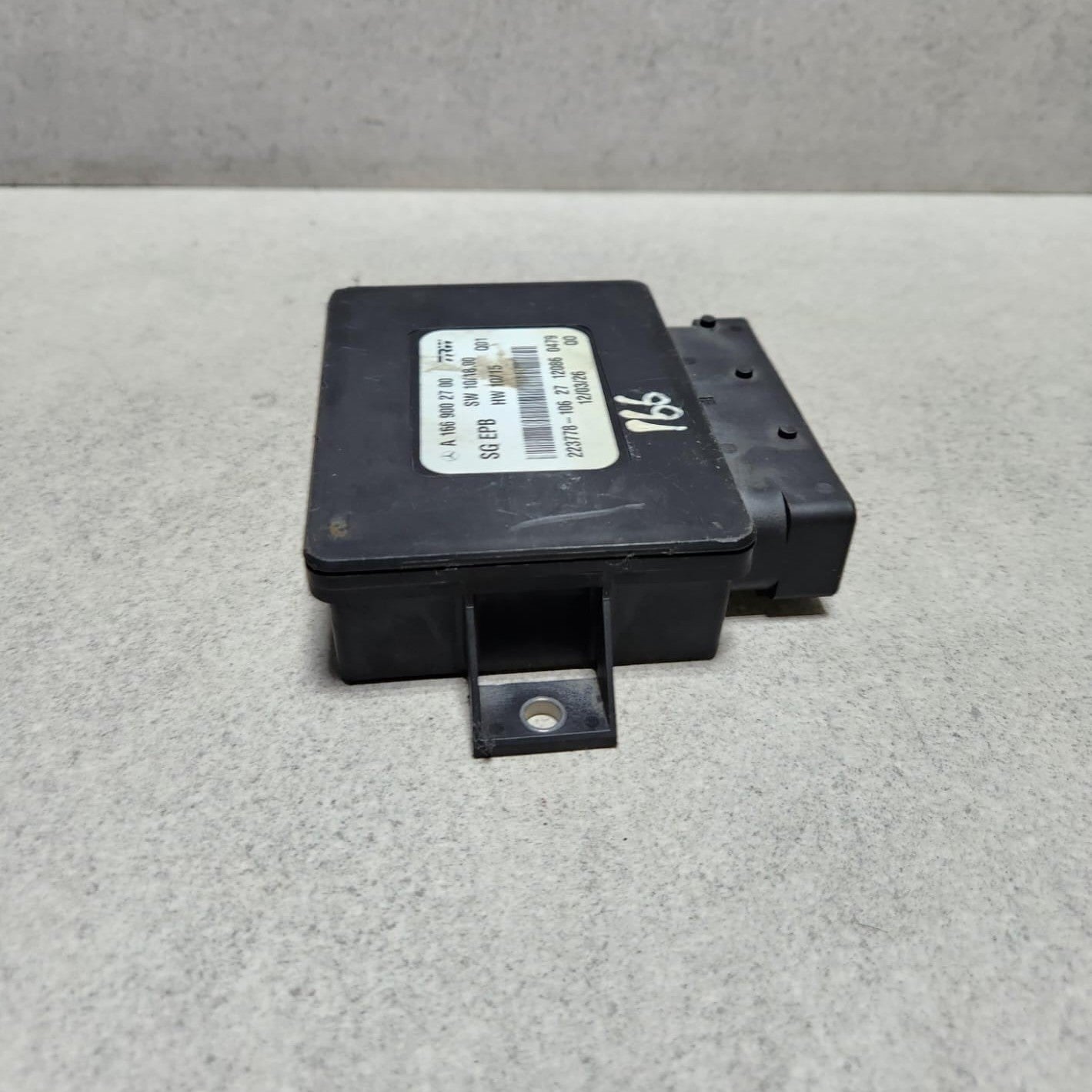 2012-2015 Mercedes-Benz ML350 Electric Parking Brake Control Module A1669002700