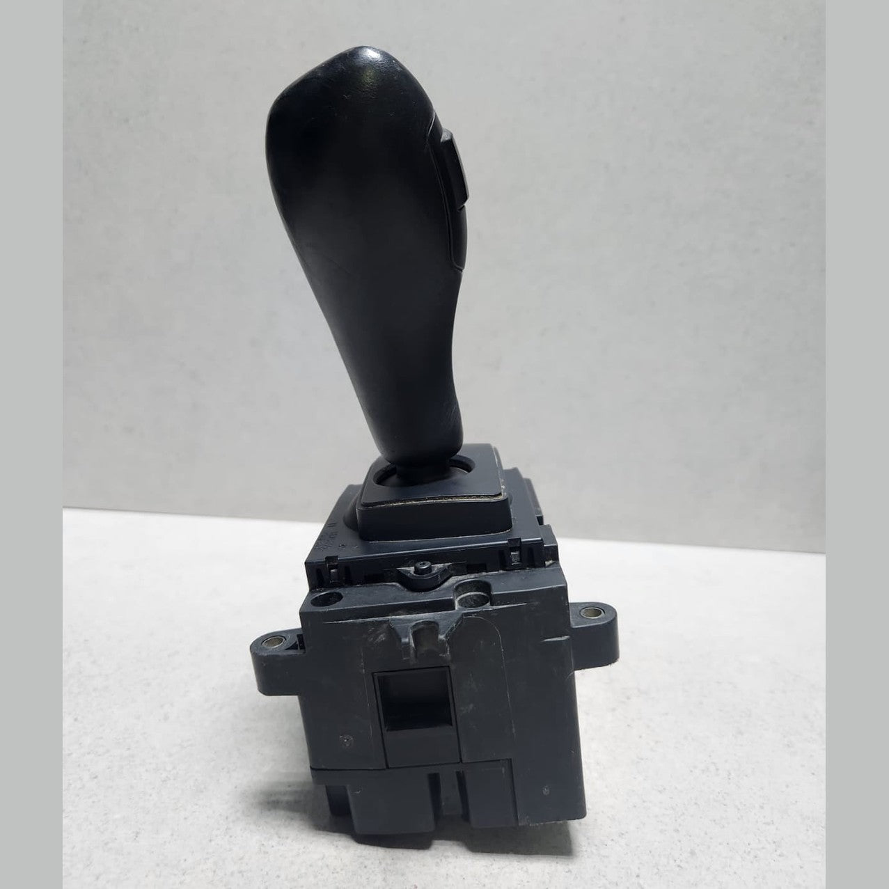 2010 BMW 550i GT Automatic Gear Shift Selector 9218101 F10 5 Series F07 550i GT
