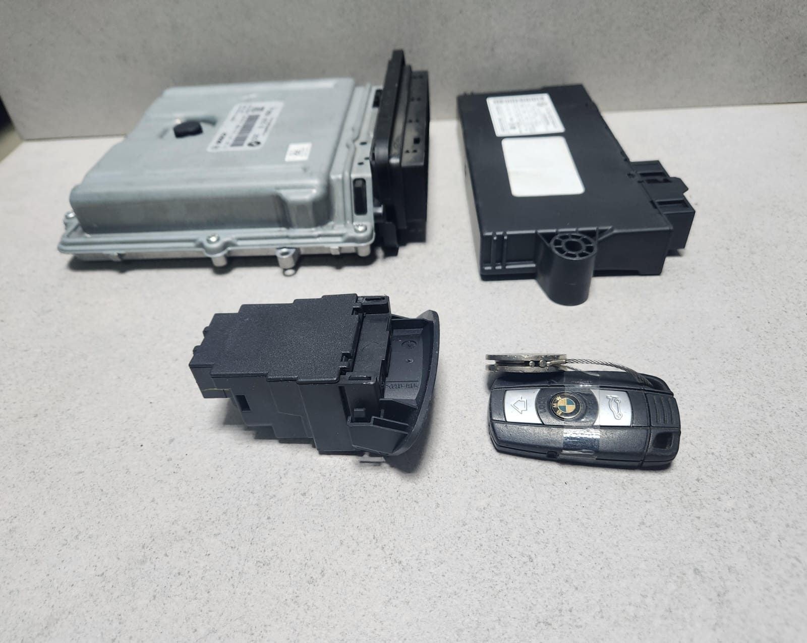 2010 BMW Engine Control Unit 8510838 X5 E70 3.0D Diesel ECU SET 2010-2013