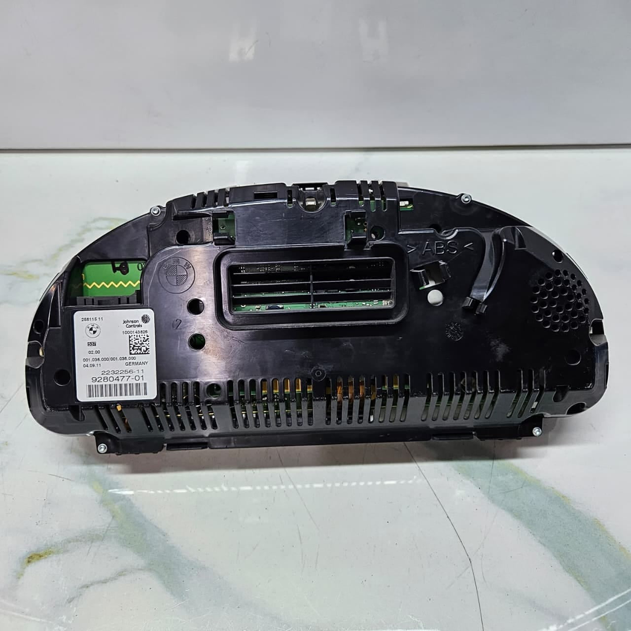 2011-2012 BMW 5 Series F10 528i Instrument Cluster 9280477