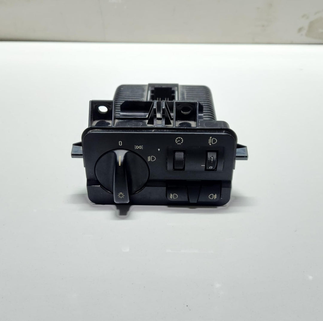 2001-2006 BMW 330Ci Headlight Switch 4108587 3 Series E46 320d