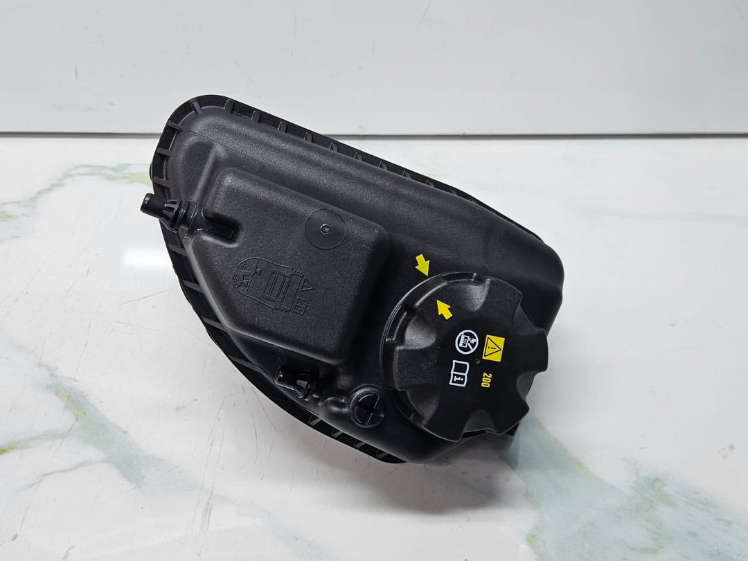 2016-2025 BMW X5 G05 Coolant Expansion Tank 8689765 OEM