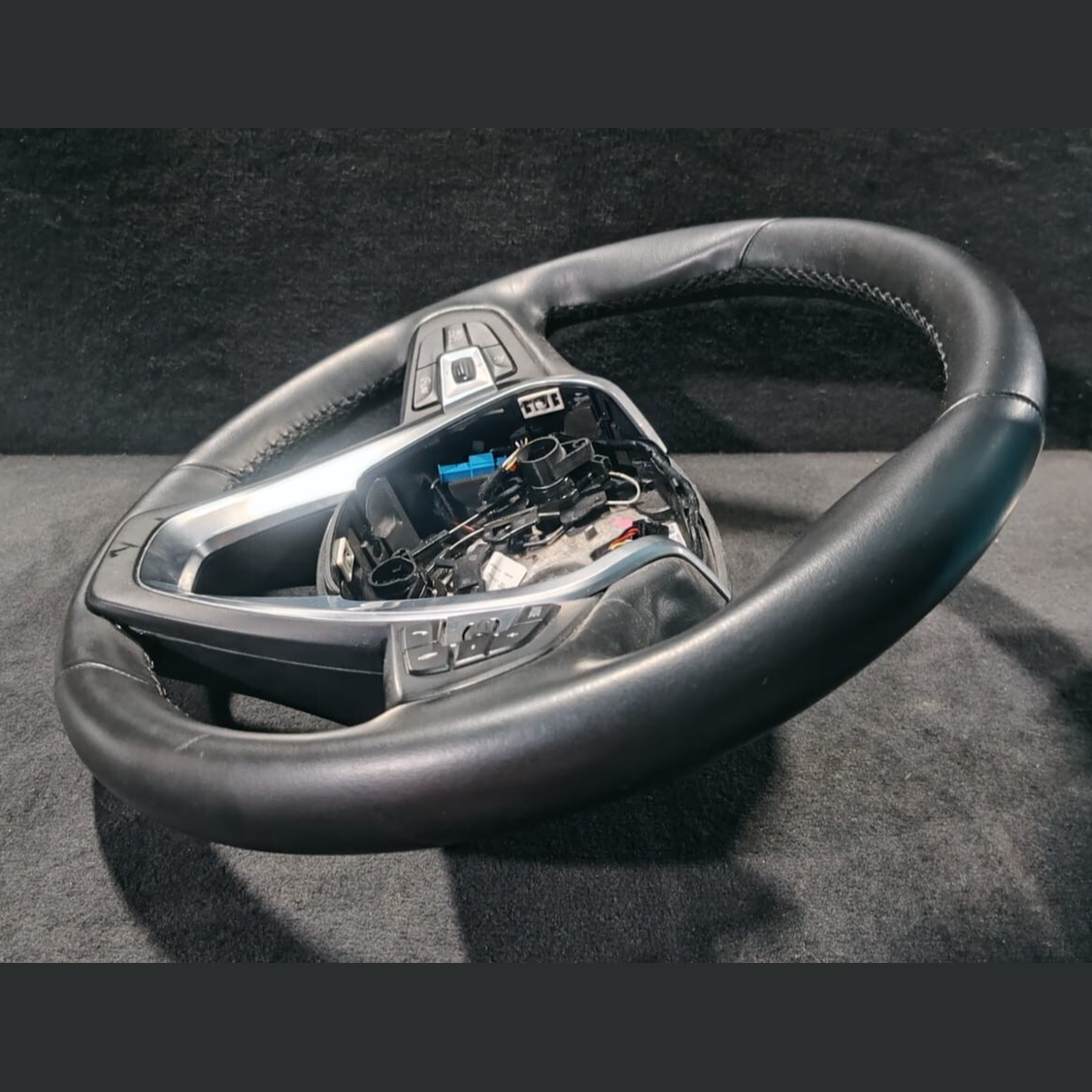 GENUINE BMW G01 X3 2019 LEATHER STEERING WHEEL OEM - 6995082
