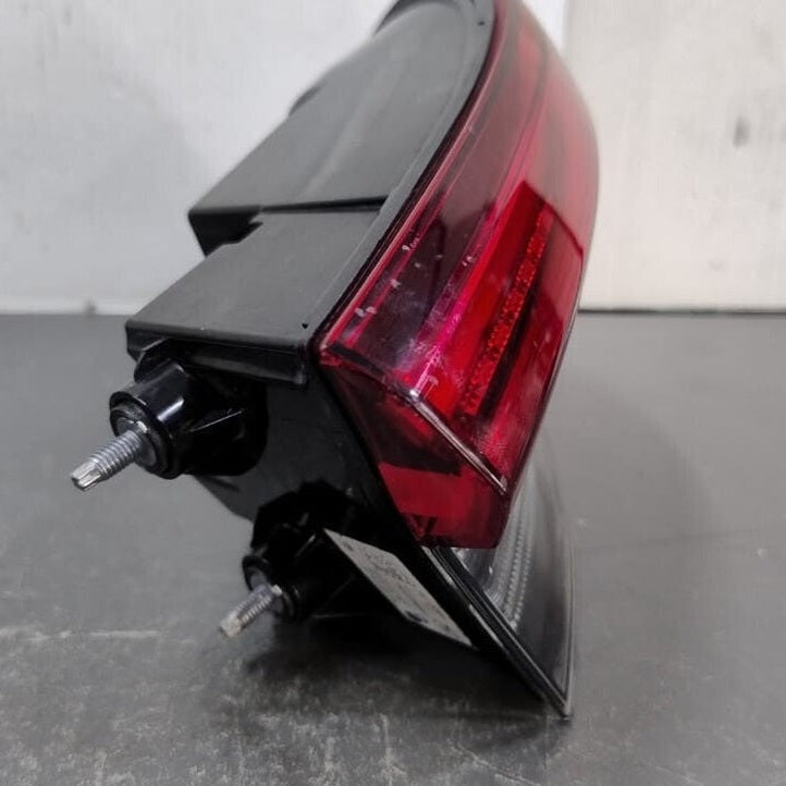 OEM BMW 3 Series G20 M3 G80 Limo taillight rear left SAE 6321 5A3BC67
