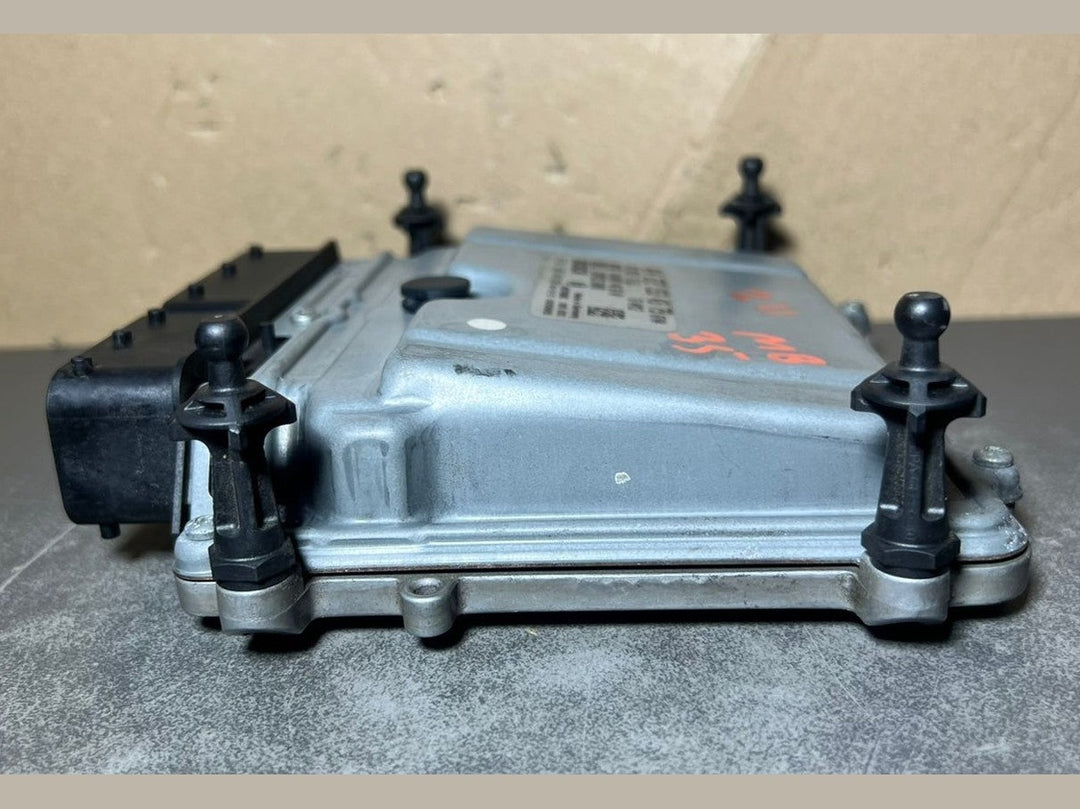 02-07 Mercedes W211 E-Class Engine Control Module Unit ECM ECU A272 1534379 OEM