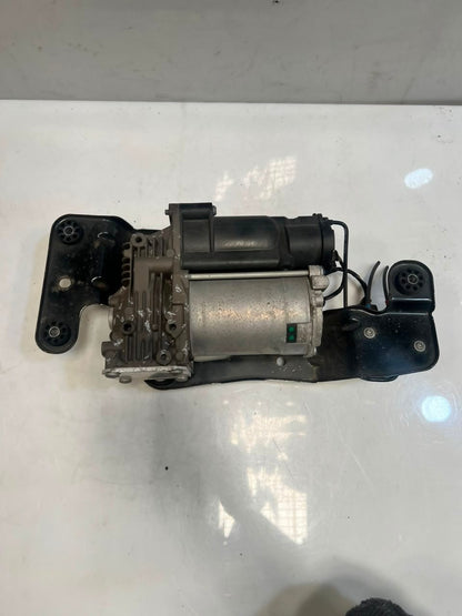 2007-2013 BMW X5 E70 and X6 E71 Air Suspension Compressor Pump 6859714 OEM