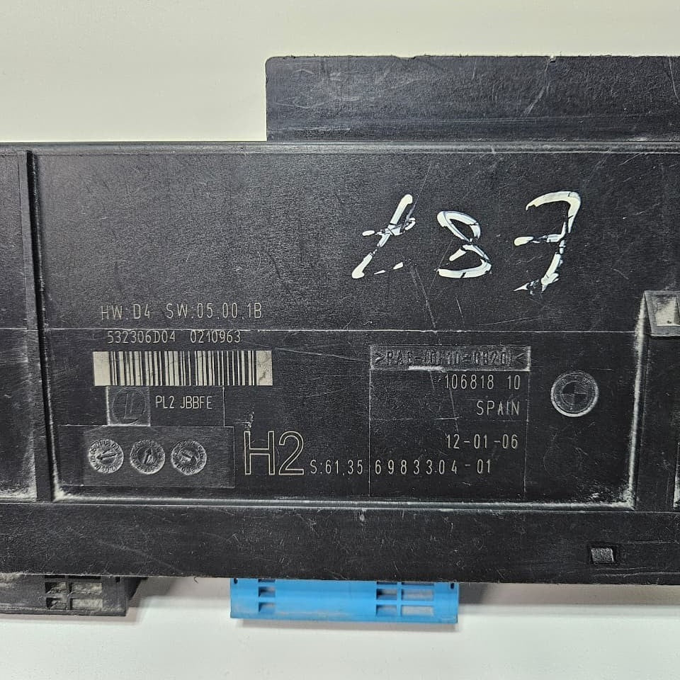 OEM BMW E87 1 SERIES BODY CONTROL MODULE 6983304