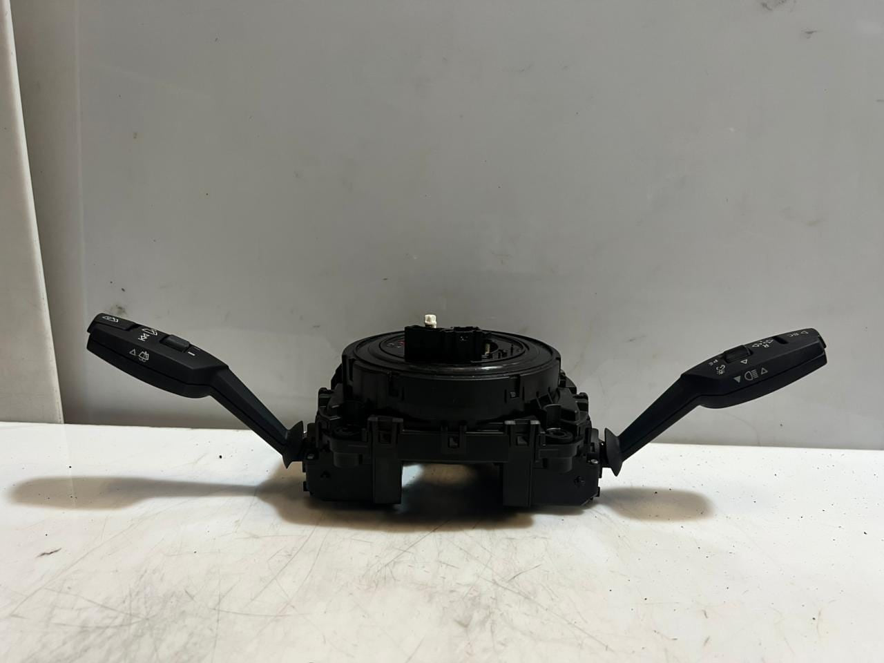 BMW 3' E82 E88 E90 E92 Steering Column Switch Cluster 9123033 OEM