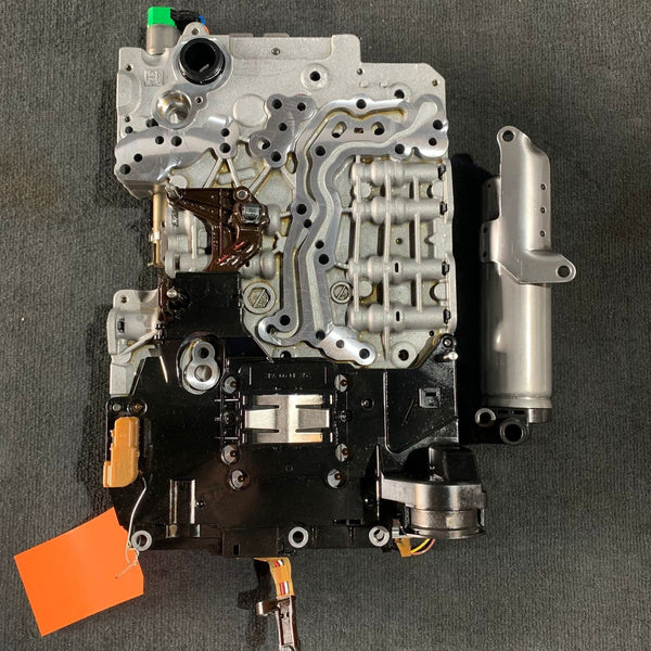BMW E84 X1 N20 2014 2.8  8hp45 AUTOMATIC TRANSMISSION VALVE BODY P/N 8601661