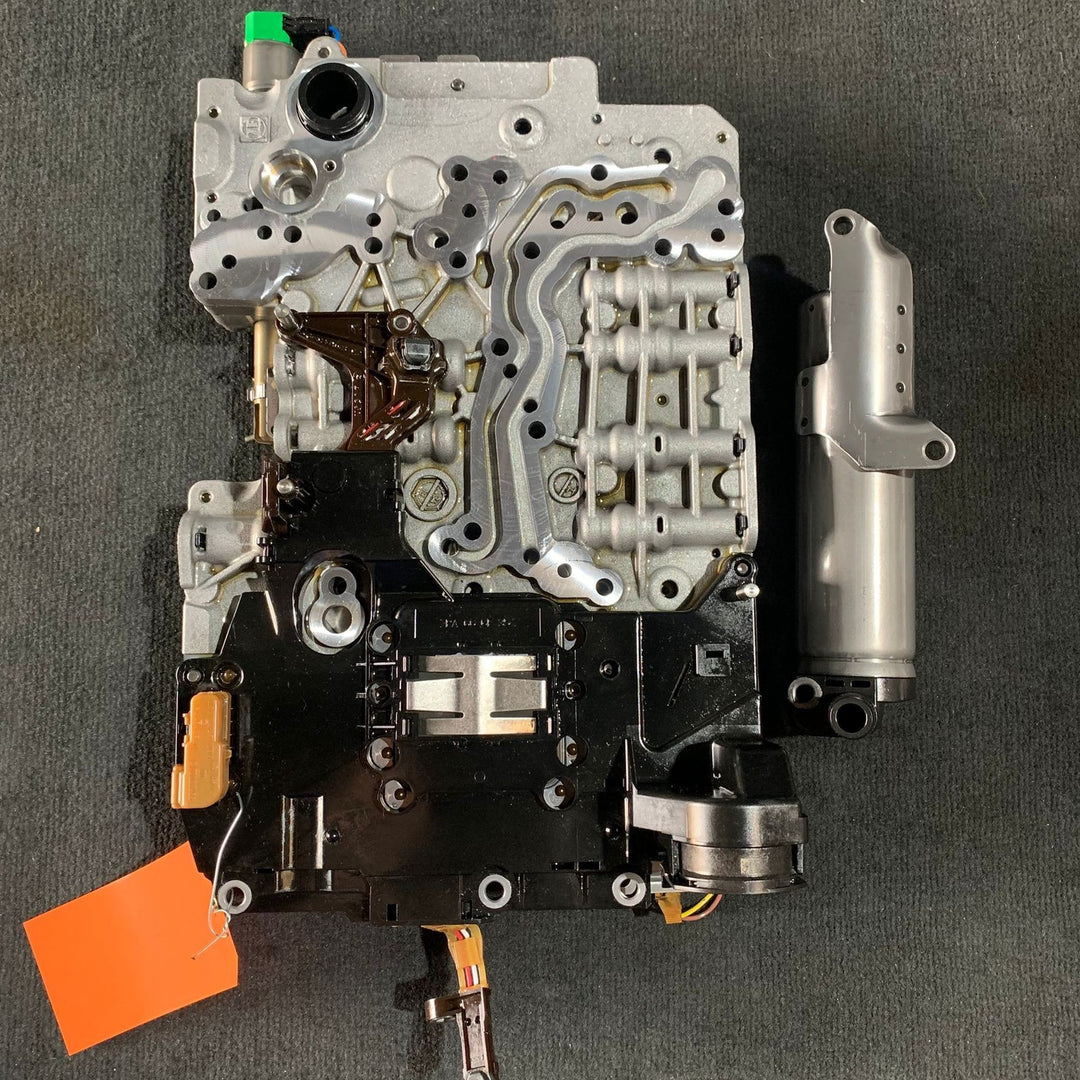 BMW E84 X1 N20 2014 2.8  8hp45 AUTOMATIC TRANSMISSION VALVE BODY P/N 8601661