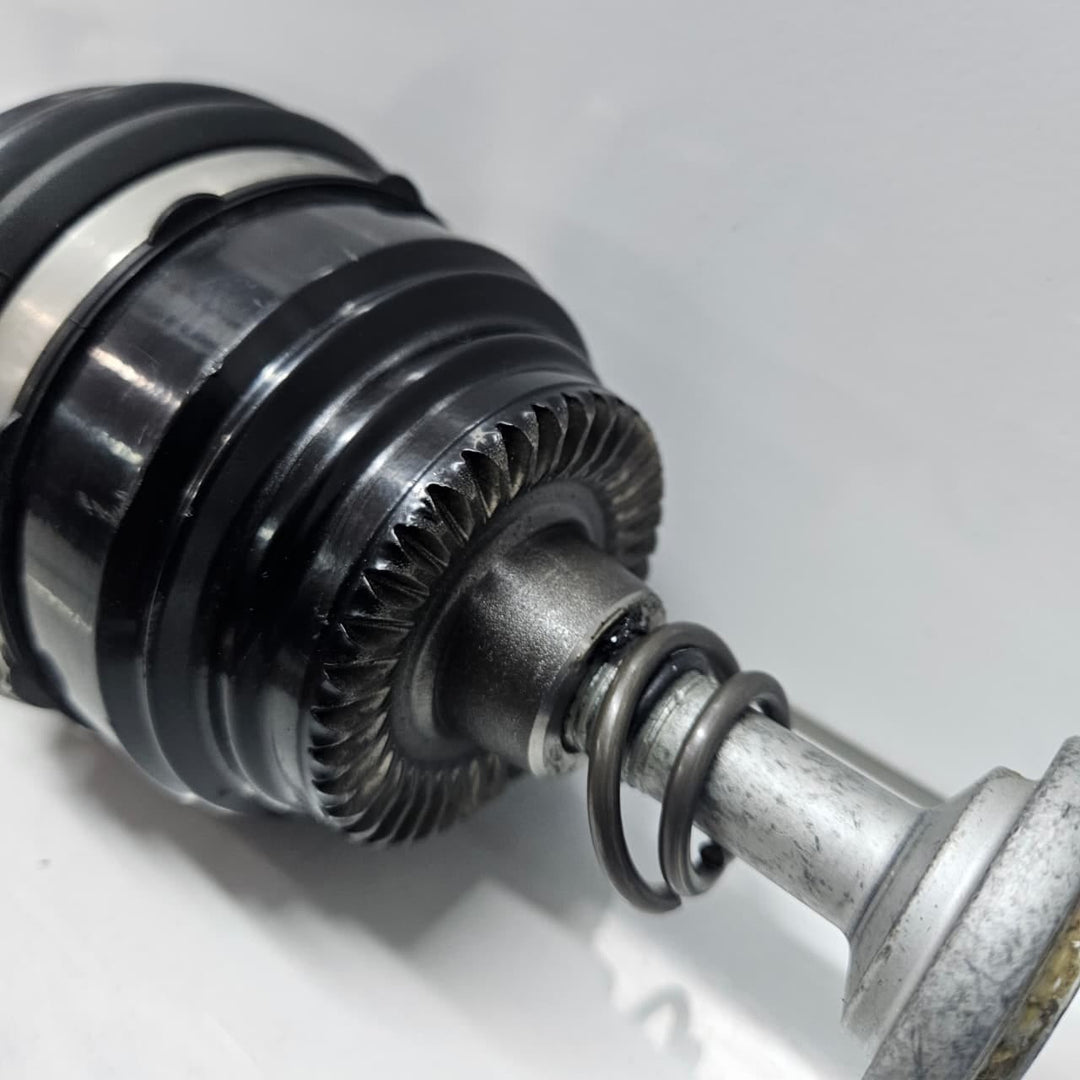 2017-2023 BMW X3 G01 X4 G02 Front Right Drive Shaft 8643184