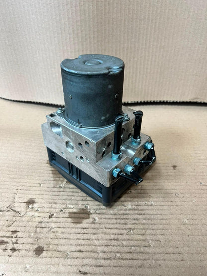 2007-2013 BMW X5 E70 ABS HYDRAULIC PUMP Control Module 6854702 OEM