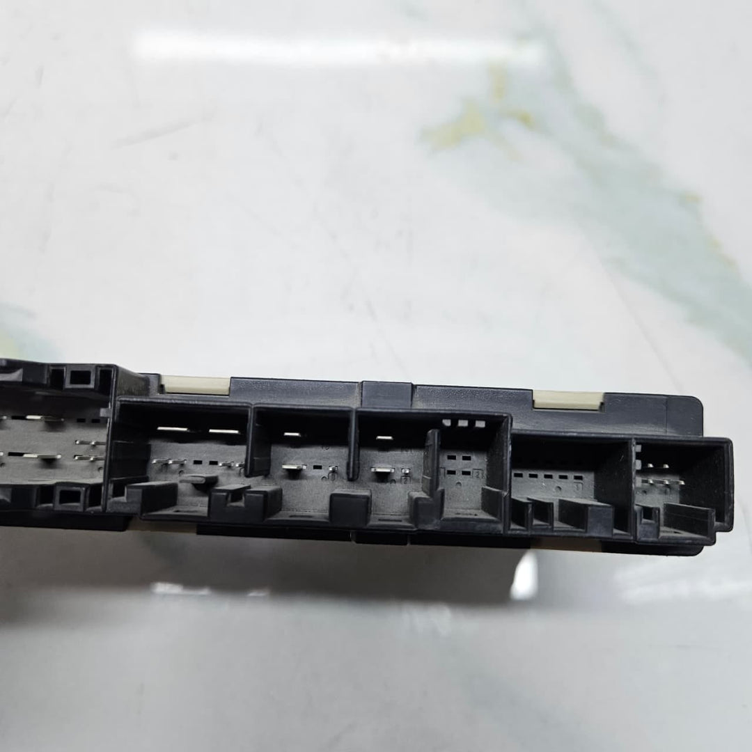 2012-2018 BMW F30 320i Driver Seat Memory Control Module 9483825