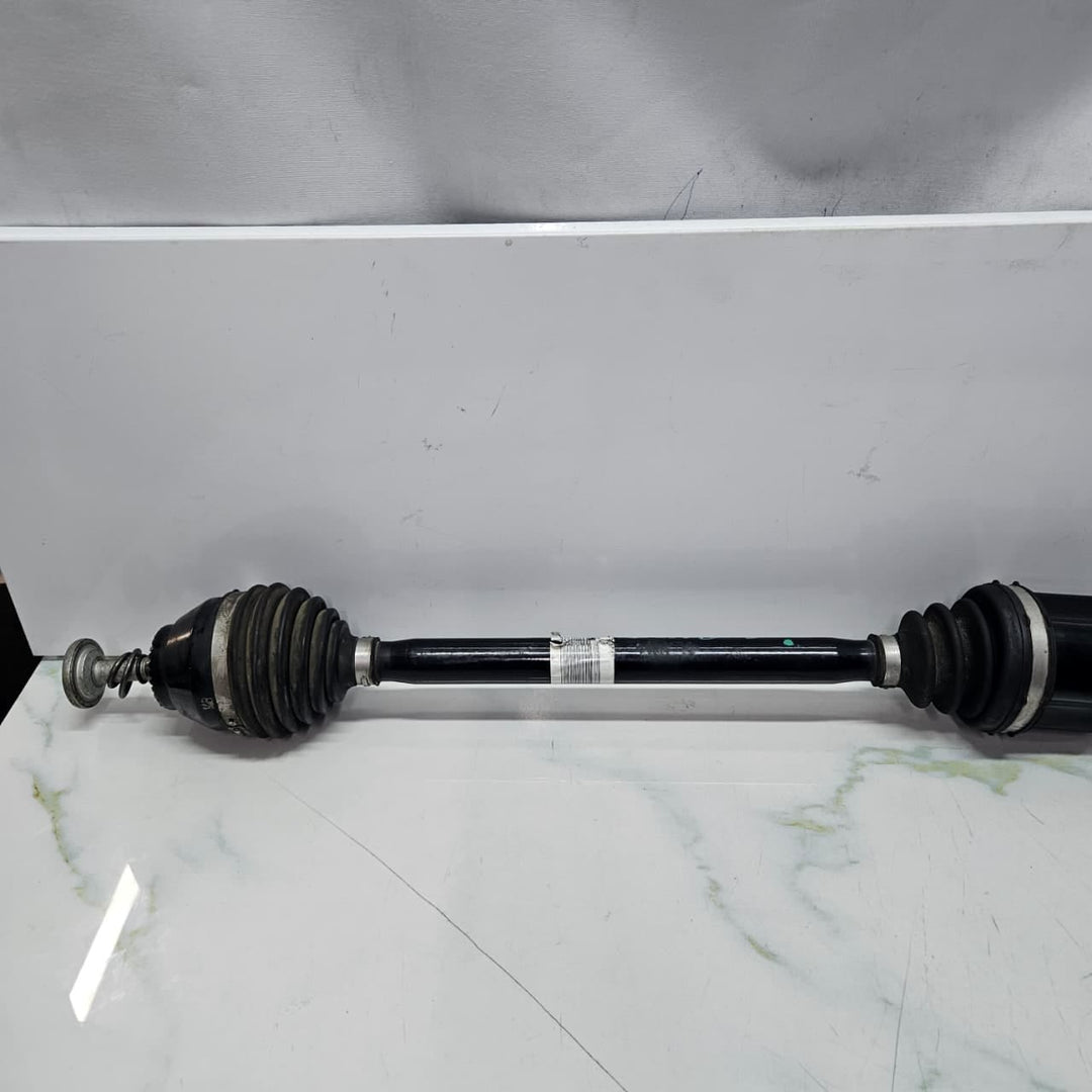 2014-2019 BMW i8 Rear Right Driveshaft 8611320