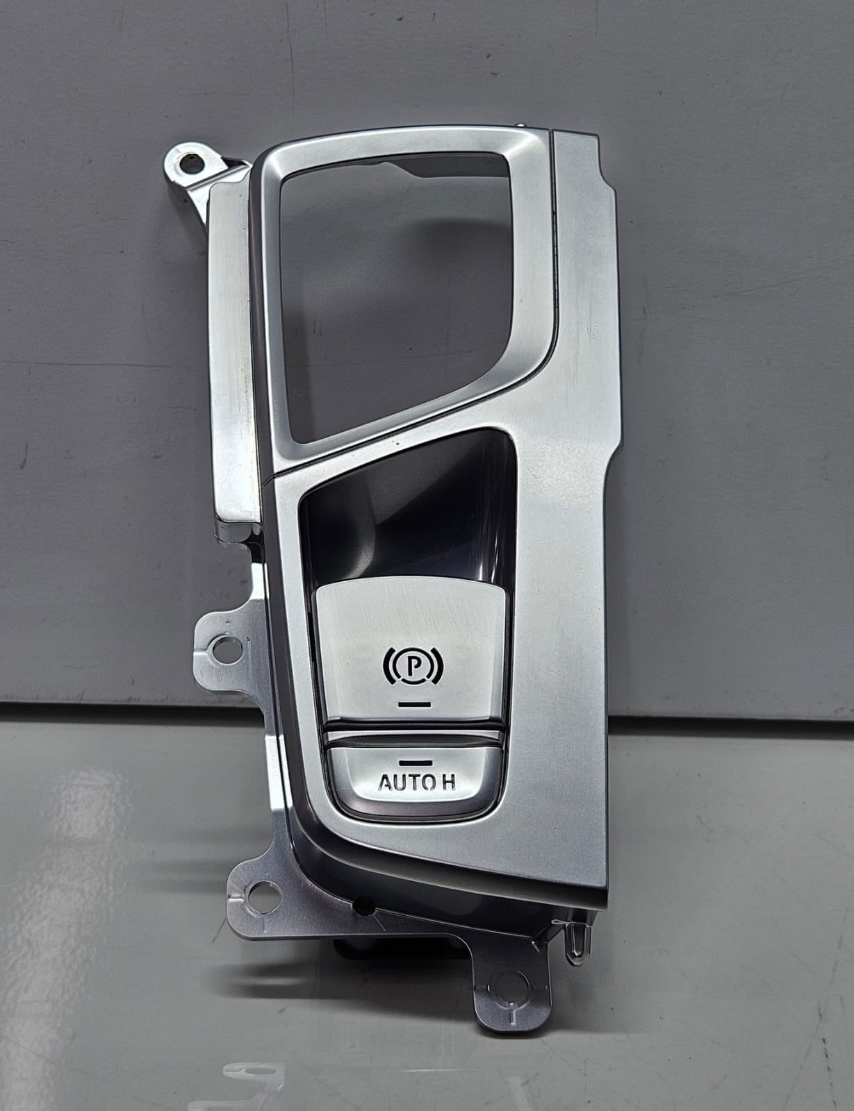 6847013-2017-2018 BMW M760Li xDrive G11 G12 Parking Brake Switch OEM