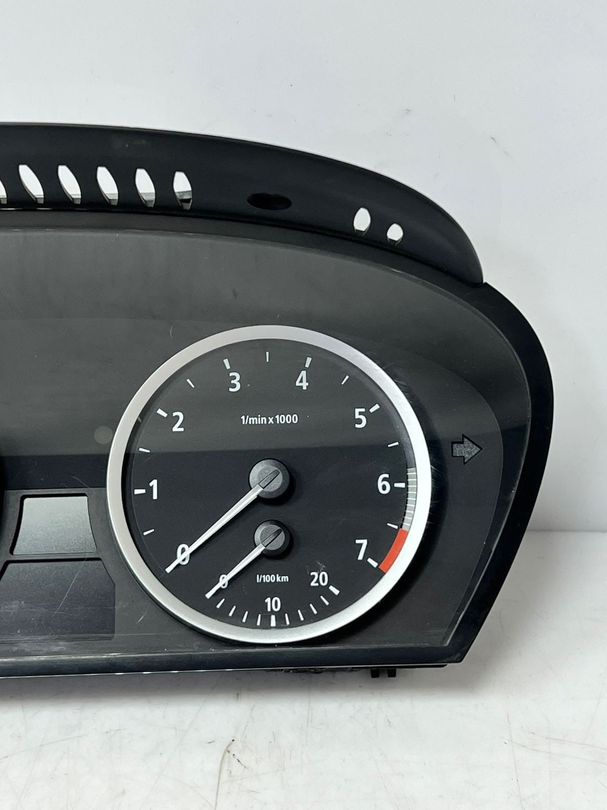 2005 BMW 525i 5 Series E60 E61 520I SPEEDOMETER Instrument Cluster 6958592 OEM