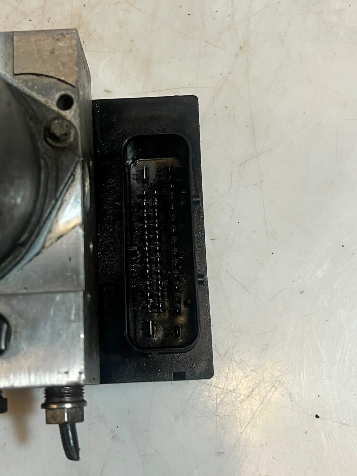 2004 BMW 5 Series E60 E61 ABS HYDRAULIC Pump 6765485 OEM