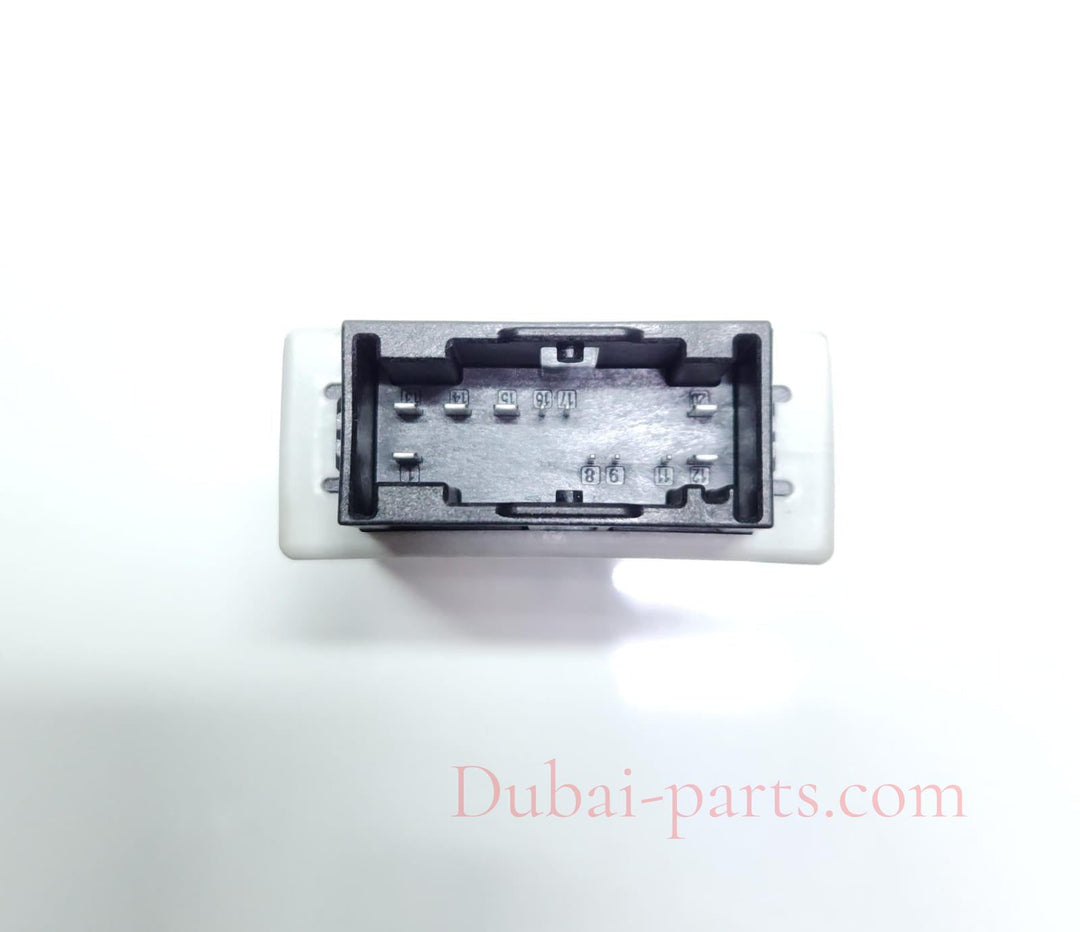 17-20 BMW 530i Steering Column Control Module 6885215 5, 6, 7, 8, and X Series