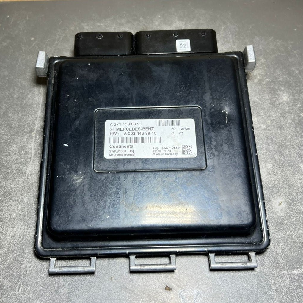 12-14 Mercedes Benz W204 C250 ECU ECM Engine Computer Control Module A2711500391