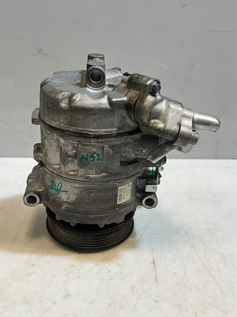 BMW 525i E60 E61 E63 E64 E65 E66 3.0L Air Conditioning Compressor 6956715 OEM