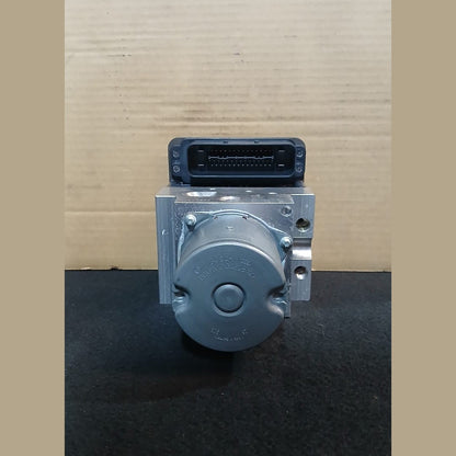 OEM BMW F01 / F02 ABS ANTI-LOCK BRAKE PUMP MODULE ECU P/N 6860149 6860150