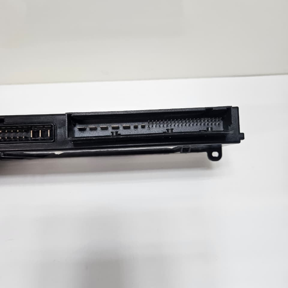 09-12 BMW E70 X5 X6 Basic Body Control Module Junction Fuse Box 9192740-01 OEM