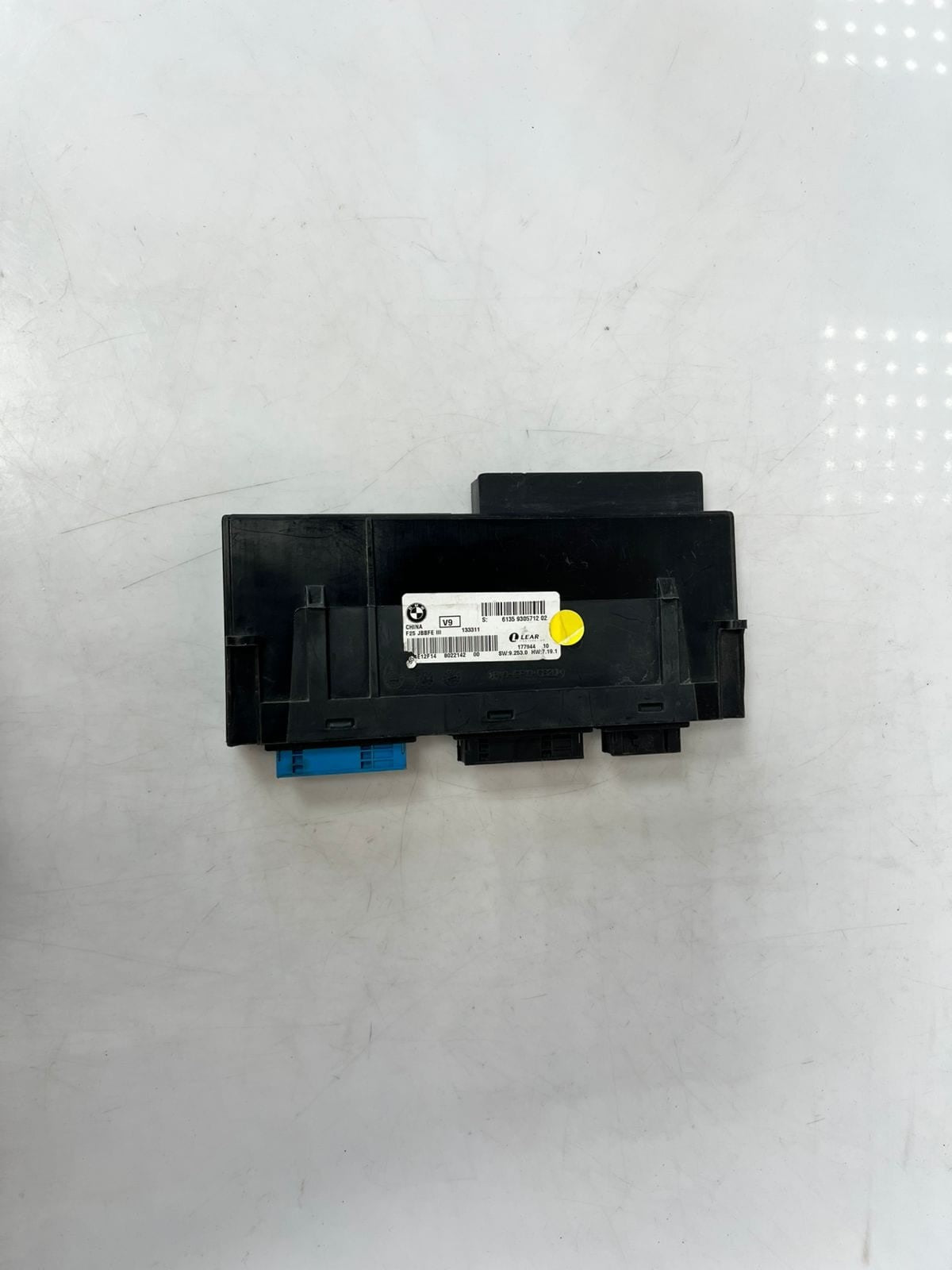 2011-2017 BMW X3 F25 and X4 F26 Body Control Module Junction Box 9305712 OEM