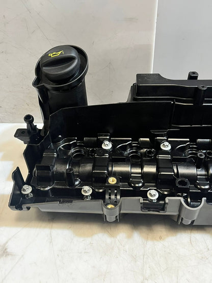 2011-2016 Mini Cooper R55-R59 Countryman R60 R61 N47 Cylinder Head Cover 8589943
