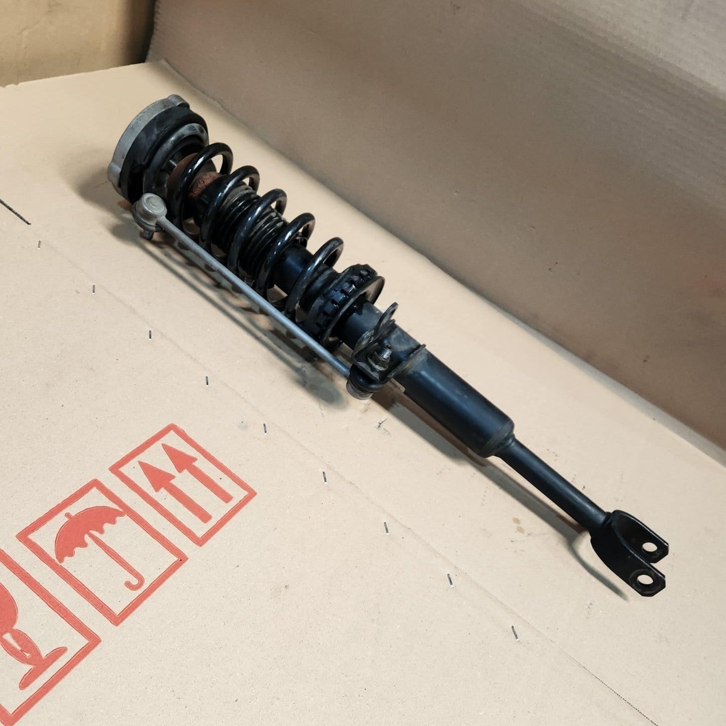 BMW Front Shock Absorber 6797765 F11 5 Series F10 520i 528i 530i 535i