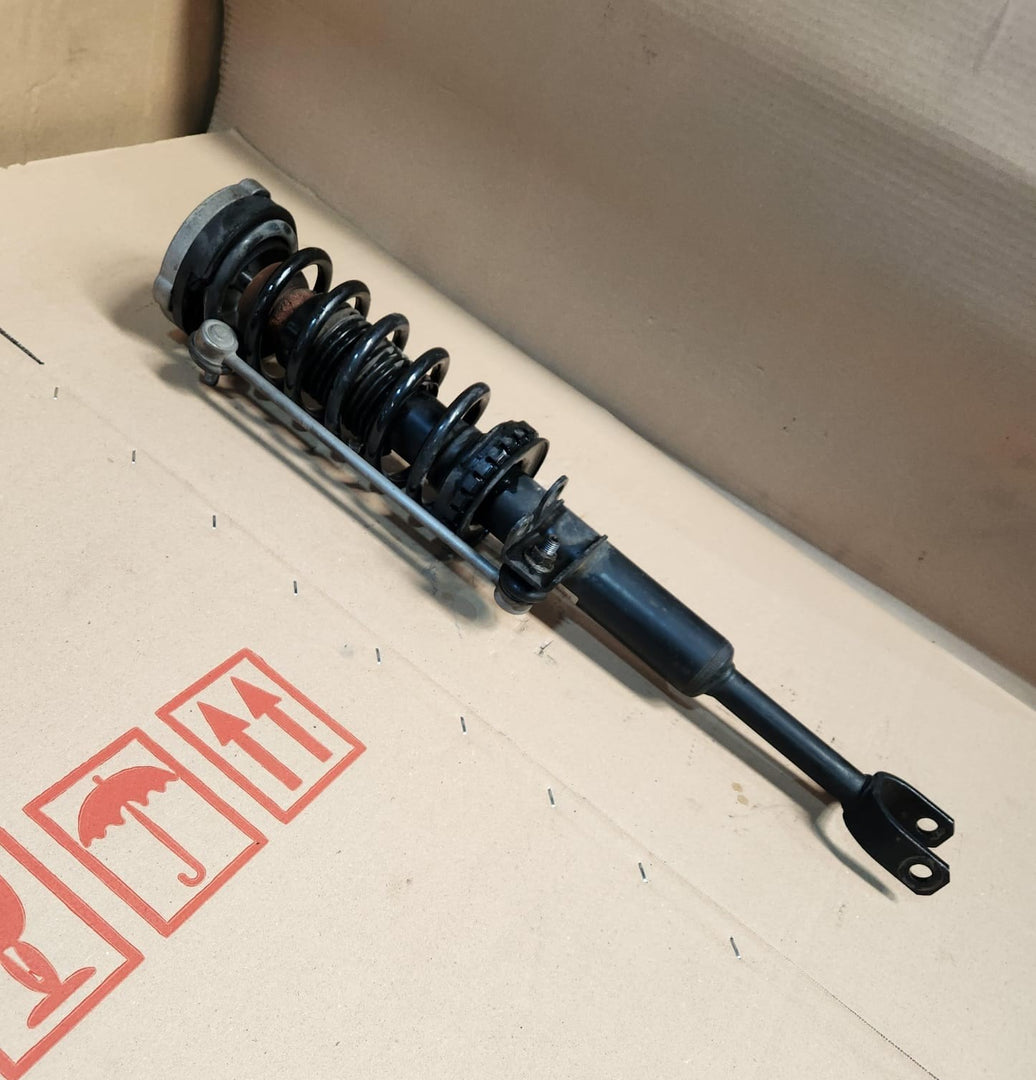 BMW Front Shock Absorber 6797765 F11 5 Series F10 520i 528i 530i 535i