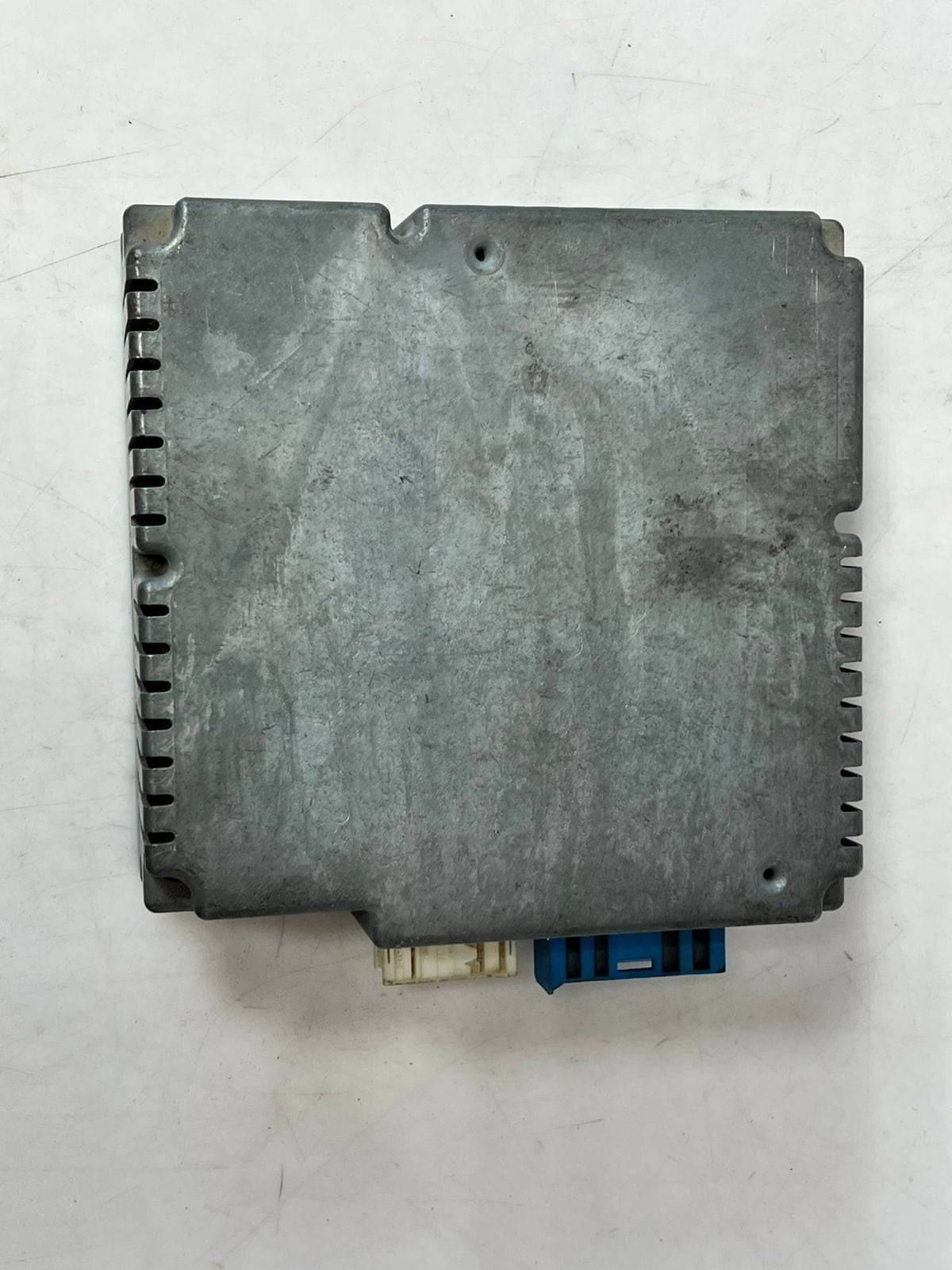 2005 BMW E60, E61, E65, E90, E70 X5, E71 X6 E66 TV /Video Control Module 6958396
