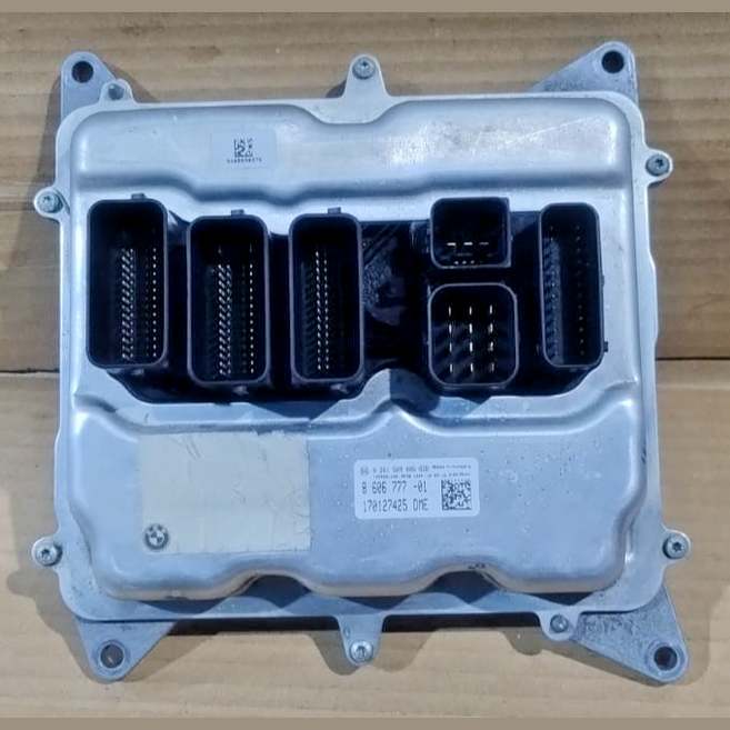 BMW F10 N20 ECU SET DME ENGINE CONTROL UNIT CAS MODULE WITH KEY OEM -