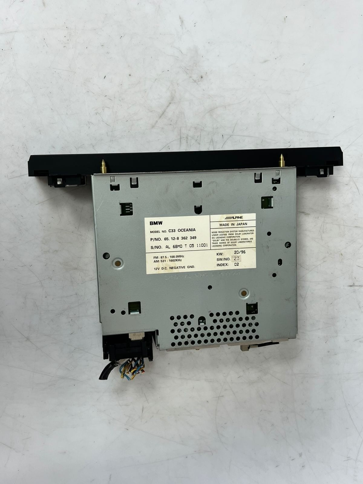 BMW C33 OCEANIA 12V DC NEGATIVE GND Business Radio 8362349 OEM