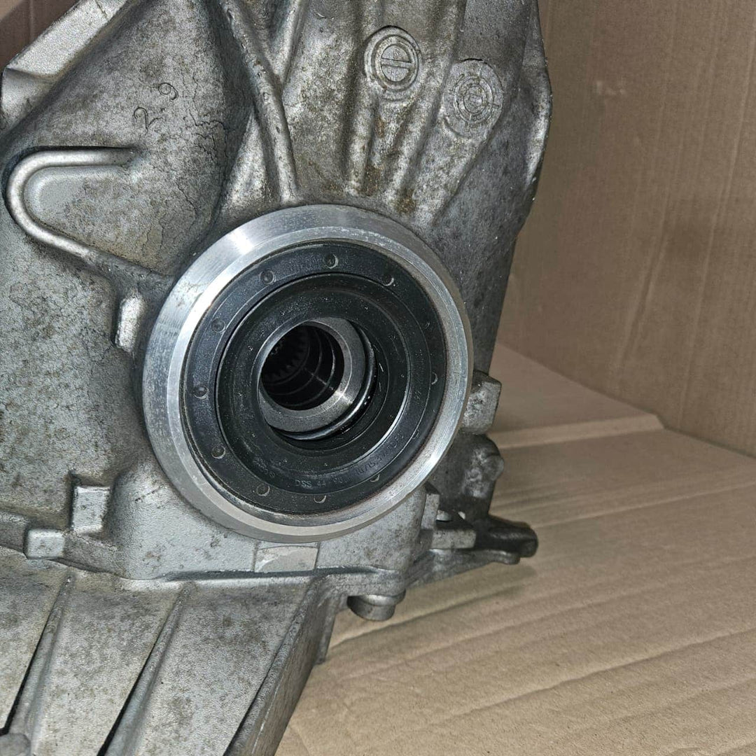 2017-2019 BMW G30 G31 540i xDrive Rear Differential 8686205 GHPA293H 2.93